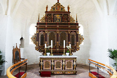 Altar, Aa Kirke, Kirche, Aakirkeby, Insel Bornholm, Daenemark