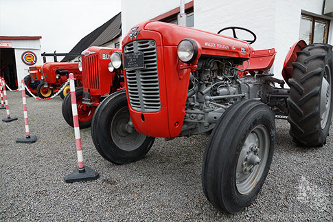 Traktoren, Automobilmuseum, Aakirkeby, Insel Bornholm, Daenemark