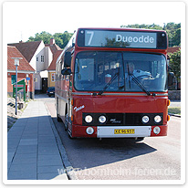 BAT-Bus im Hafen von Gudhjem bornholm, bus, hafen, gudhjem