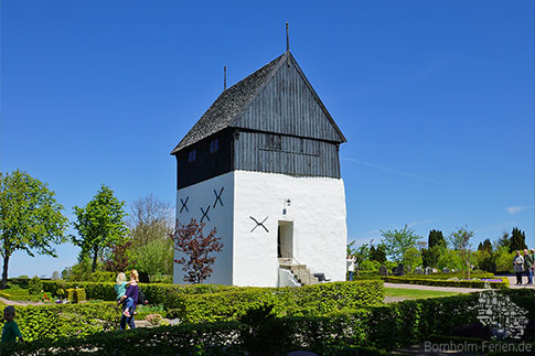Glockenturm, Rundkirche Osterlars, Insel Bornholm, Daenemark