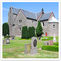 Die Østermarie Kirche mit Friedhof kirche, friedhof, ostermarie, bornholm