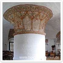 Mittelsäule der Nykirke rundkirche, nyker, bornholm