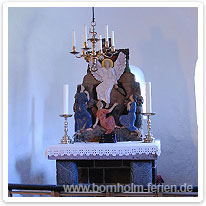 Der Altar von Gunnar Hansen Der Altar der Olsker Rundkirche von Gunnar Hansen