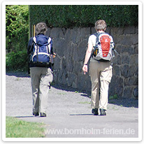 Mit dem Rucksack Bornholm erkunden bornholm, wanderweg, wanderer