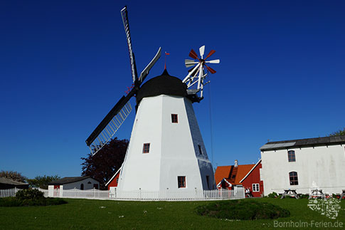 Windmuehle, Aarsdale Moelle, Insel Bornholm, Daenemark