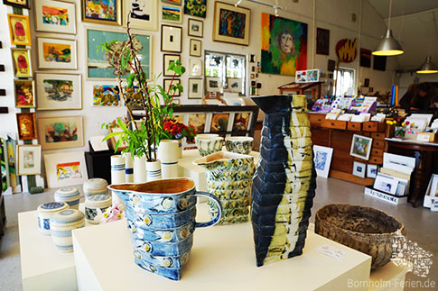 Auch Bornholmer Keramik wird in der ART Box Bornholm verkauft, Bornholm