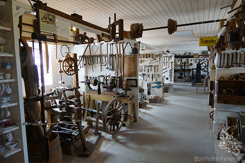 Umfangreiche Sammlung alter Werkzeuge in Bornholms Technik Museum