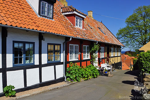 Fachwerkhaeuser in Svaneke, Insel Bornholm, Ostsee, Daenemark