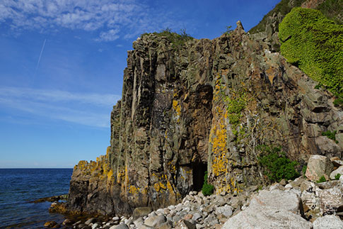 Die Höhle von Jons Kapel, Bornholm, Dänemark