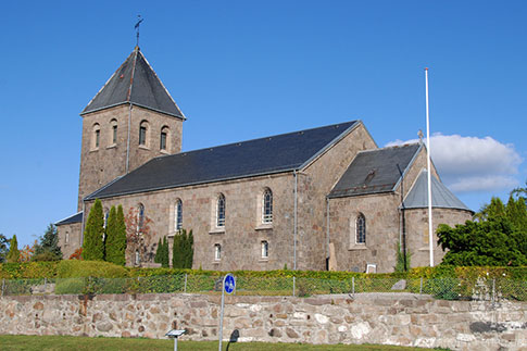 Die Kirche von Klemensker aus dem 19. Jahrhundert, Insel Bornholm, Dänemark
