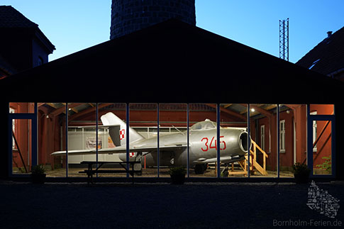 MIG-15, Kalter Krieg Museum Bornholmer Tårnet, Dueodde, Insel Bornholm, Dänemark MIG-15, Kalter Krieg Museum Bornholmer Tarnet, Dueodde, Insel Bornholm, Daenemark