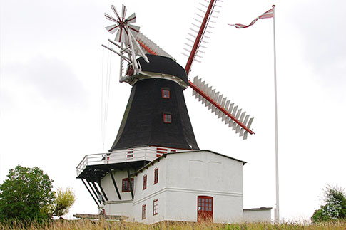 Typische Windmühle auf der Insel Langeland, Dänemark